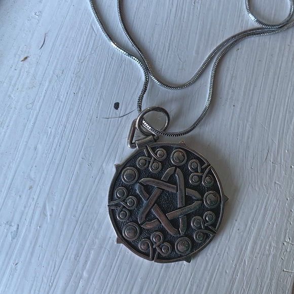Yennefer’s necklace (The Witcher) - silver - Picture 1 of 2